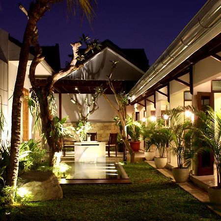 Grand Marto Hotel Yogyakarta Exterior photo