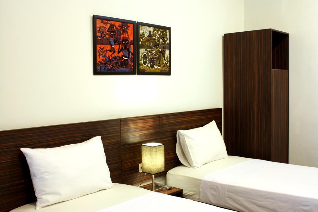 Grand Marto Hotel Yogyakarta Room photo