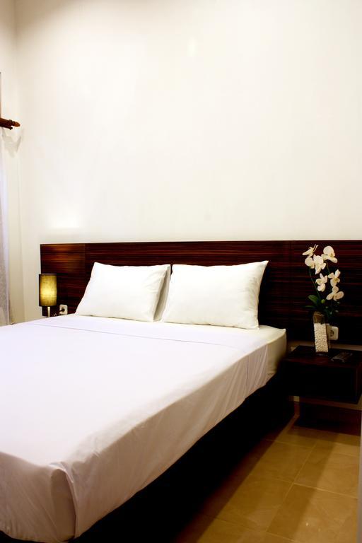 Grand Marto Hotel Yogyakarta Room photo