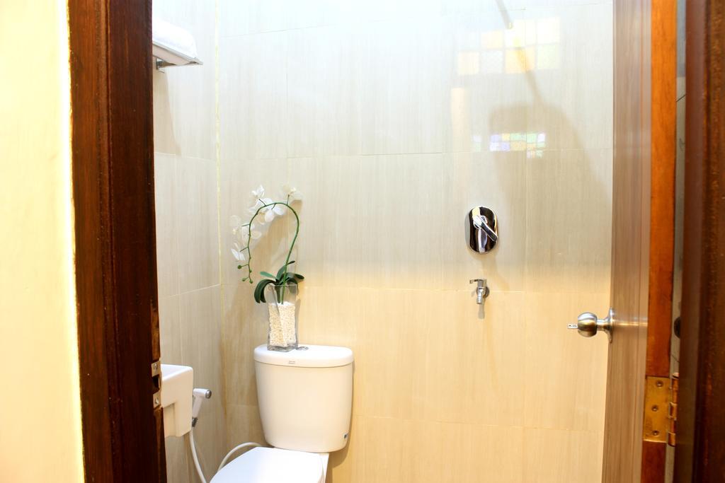 Grand Marto Hotel Yogyakarta Room photo