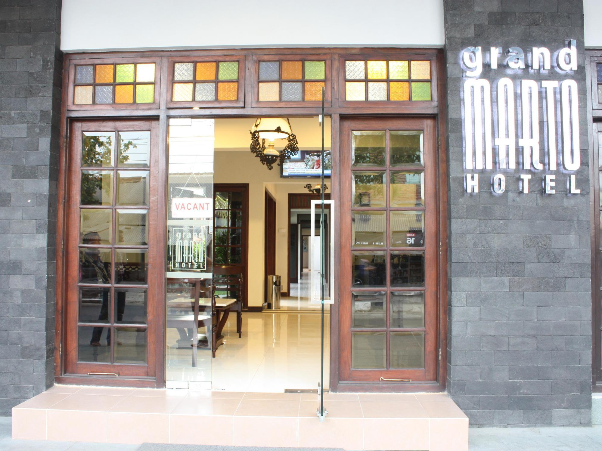 Grand Marto Hotel Yogyakarta Exterior photo