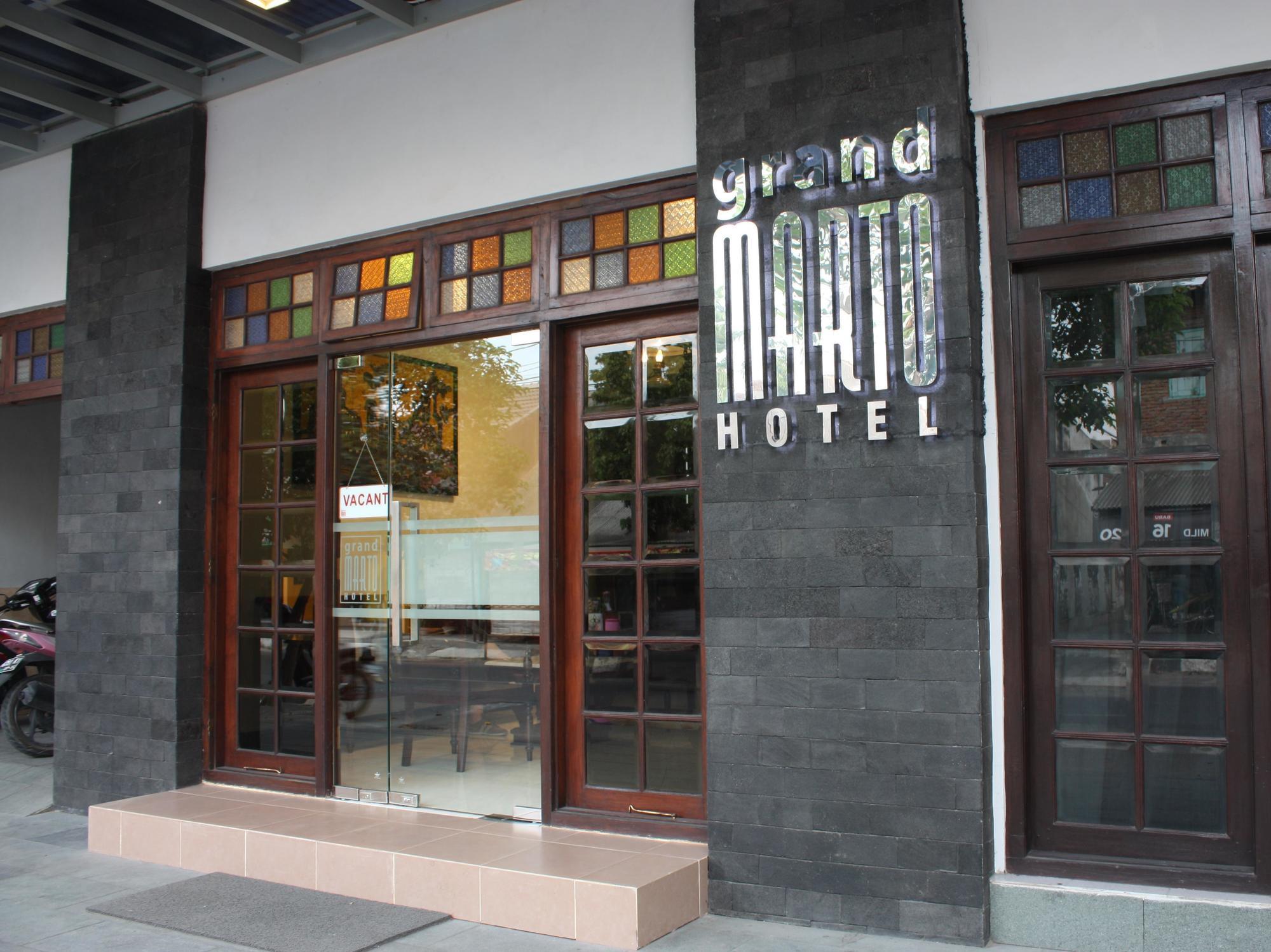 Grand Marto Hotel Yogyakarta Exterior photo