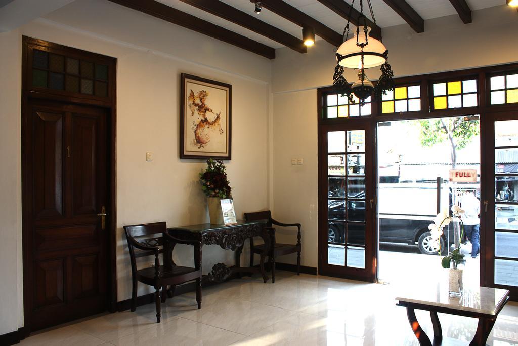 Grand Marto Hotel Yogyakarta Exterior photo
